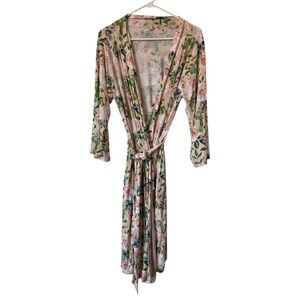 POSH PEANUT ROBE Large Rose Floral